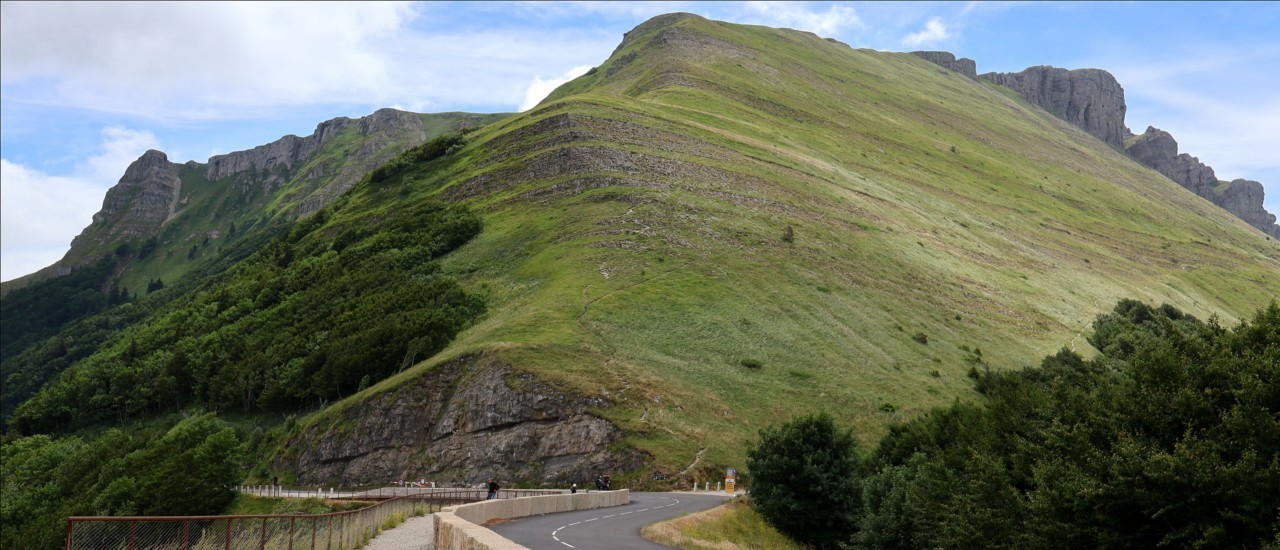4 Roc de Toulau Plateau d'Ambel .jpg
