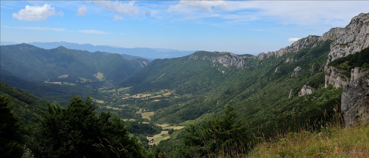 5 Vallée de Bouvante depuis le col de la bataille.jpg