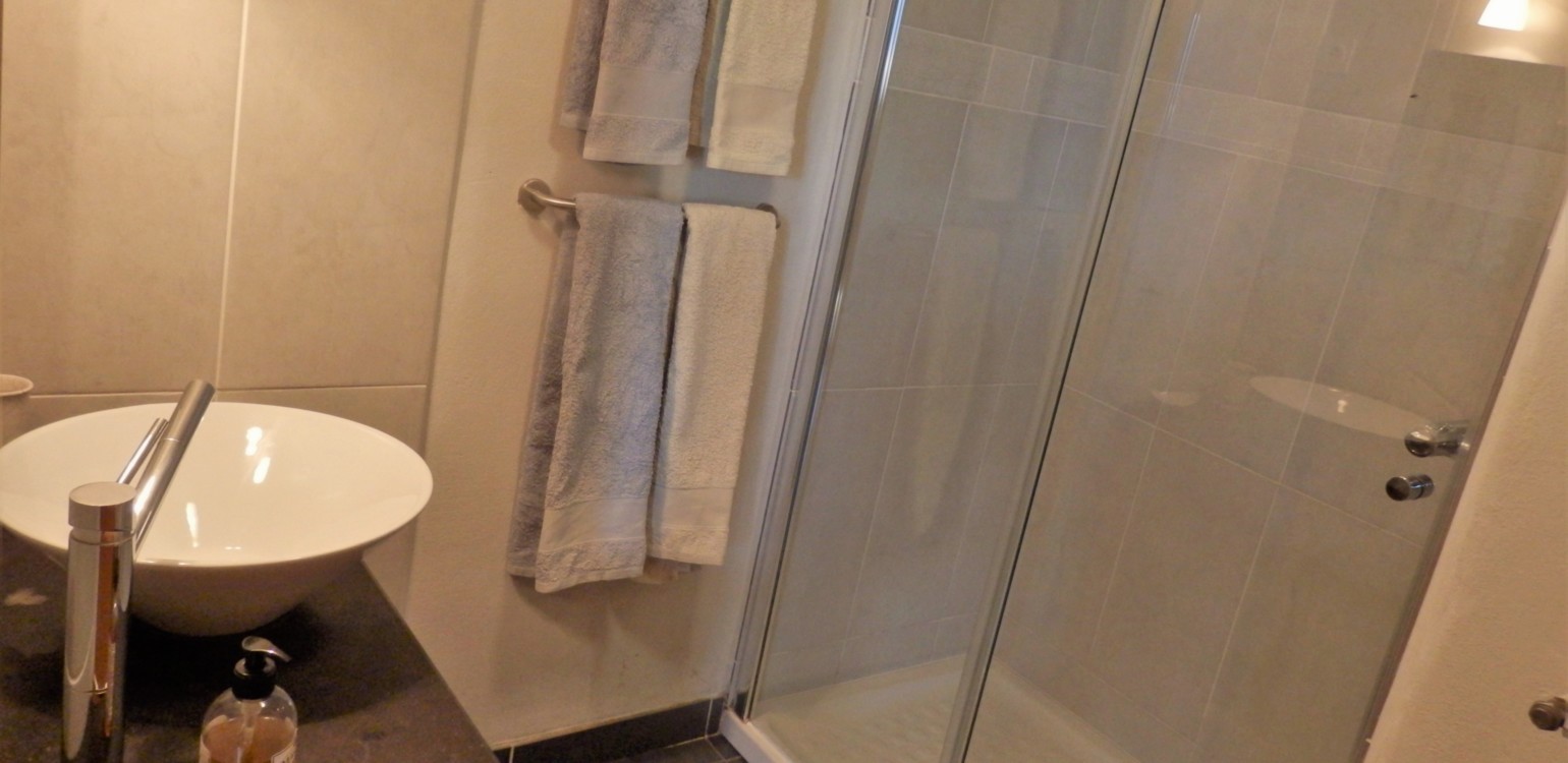 9-chambredrome-salle de bain.jpg