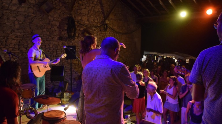 Concert Marché du Tiroir à Suze Drôme