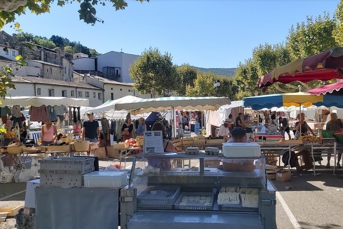 Marché Dieulefit vendredi matin